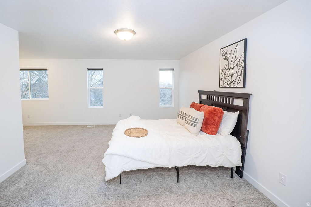 641 S PLUM CREEK LN Ogden, UT 84404