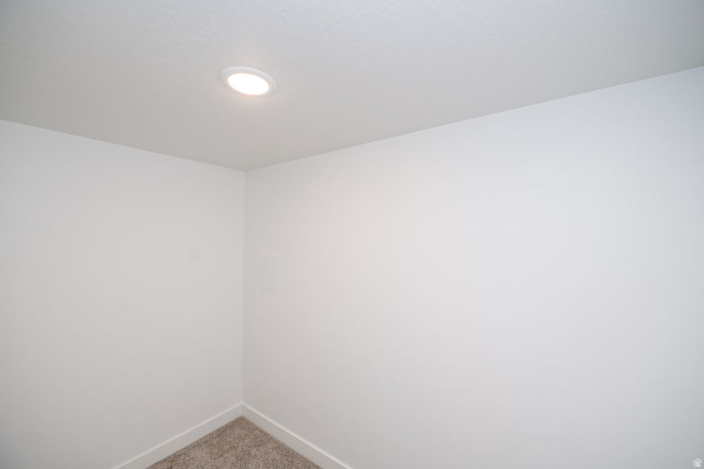 641 S PLUM CREEK LN Ogden, UT 84404