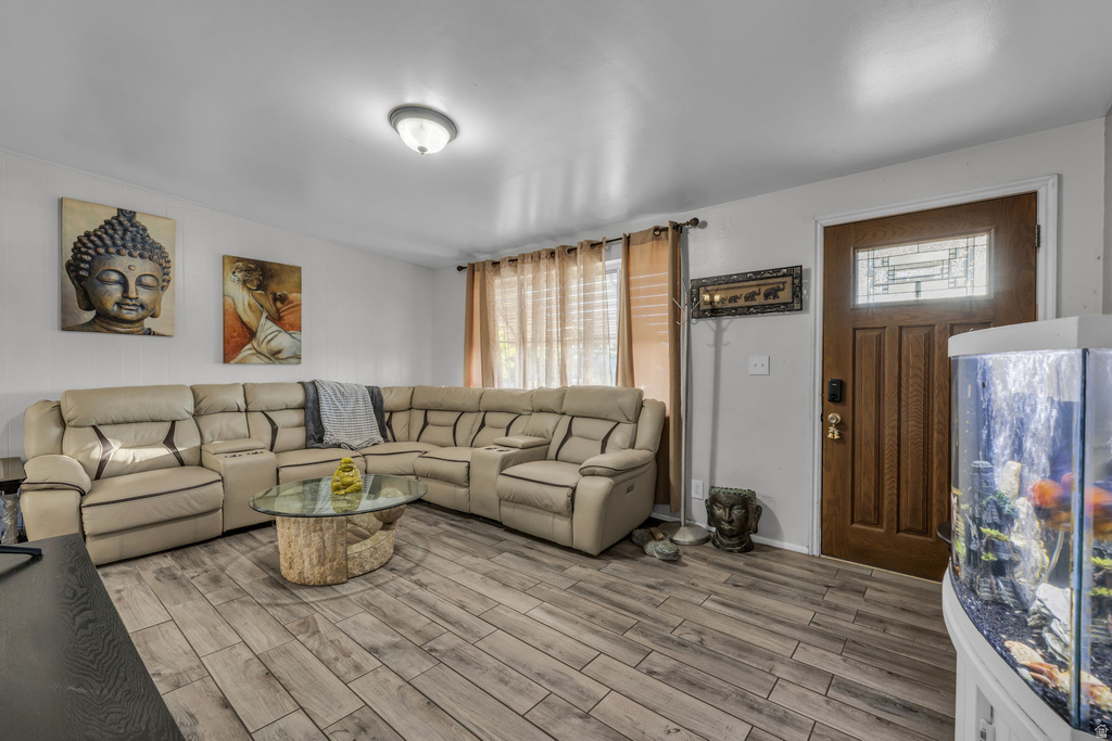 366 N 175 E North Salt Lake, UT 84054