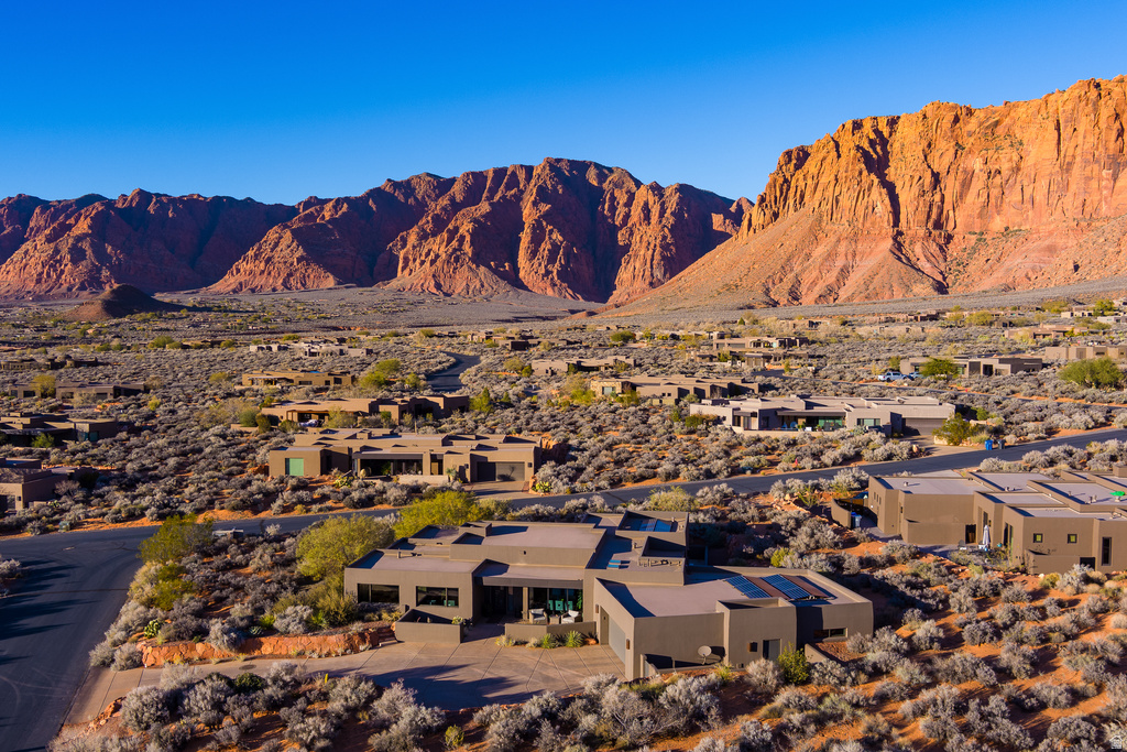 864 N SIHU WAY Ivins, UT 84738