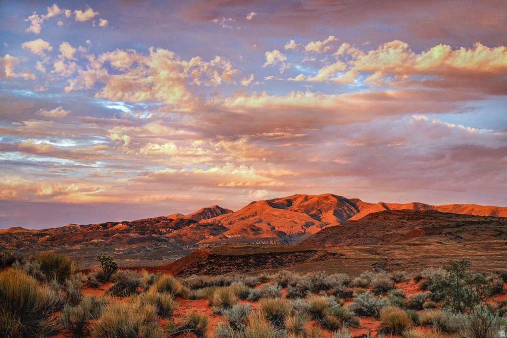 864 N SIHU WAY Ivins, UT 84738