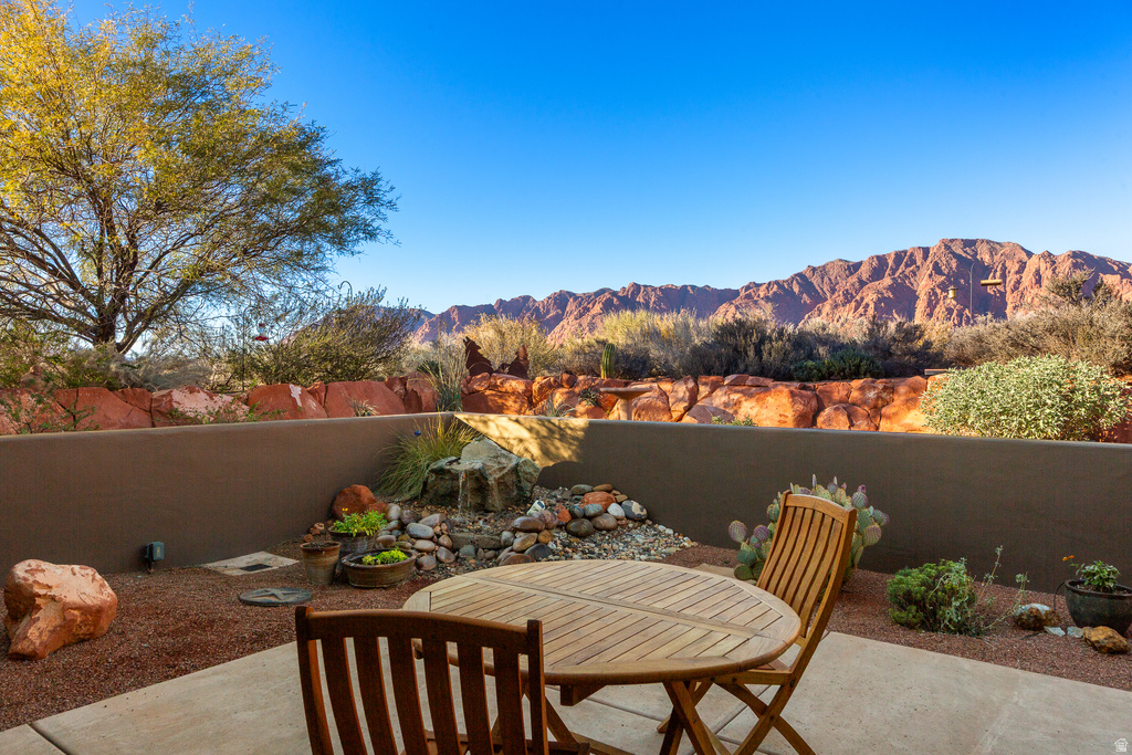 864 N SIHU WAY Ivins, UT 84738