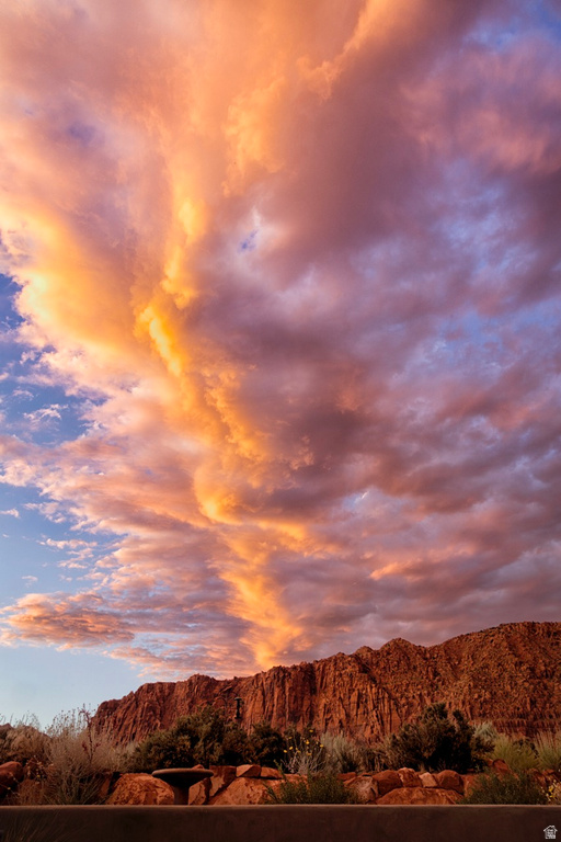 864 N SIHU WAY Ivins, UT 84738