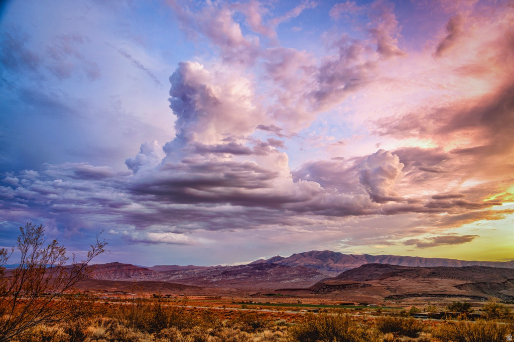 864 N SIHU WAY Ivins, UT 84738