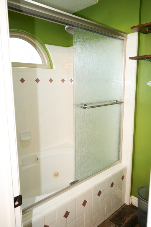 16 W 780 S Centerville, UT 84014