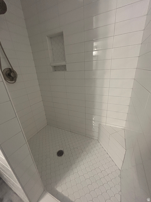 16 W 780 S Centerville, UT 84014