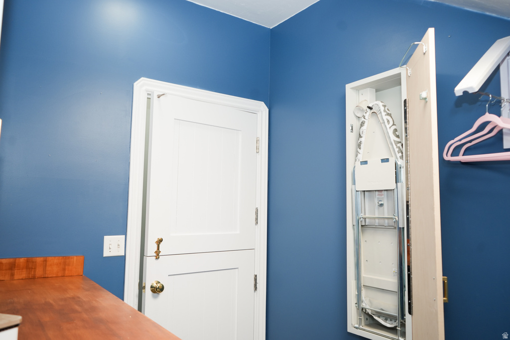 16 W 780 S Centerville, UT 84014