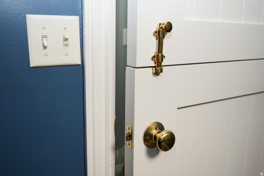 16 W 780 S Centerville, UT 84014