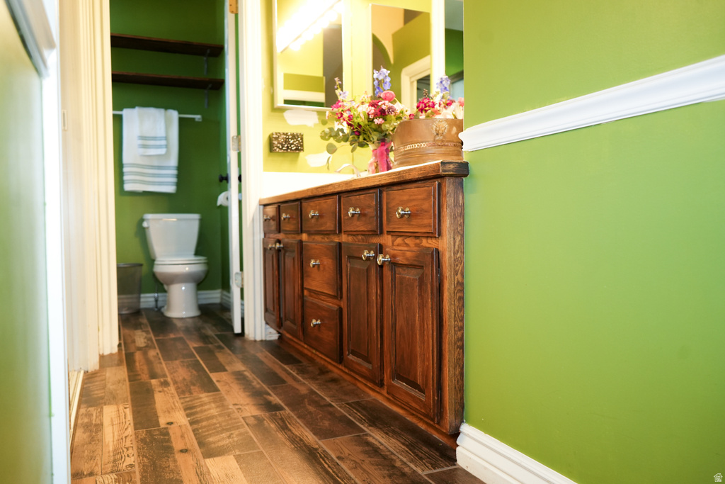 16 W 780 S Centerville, UT 84014