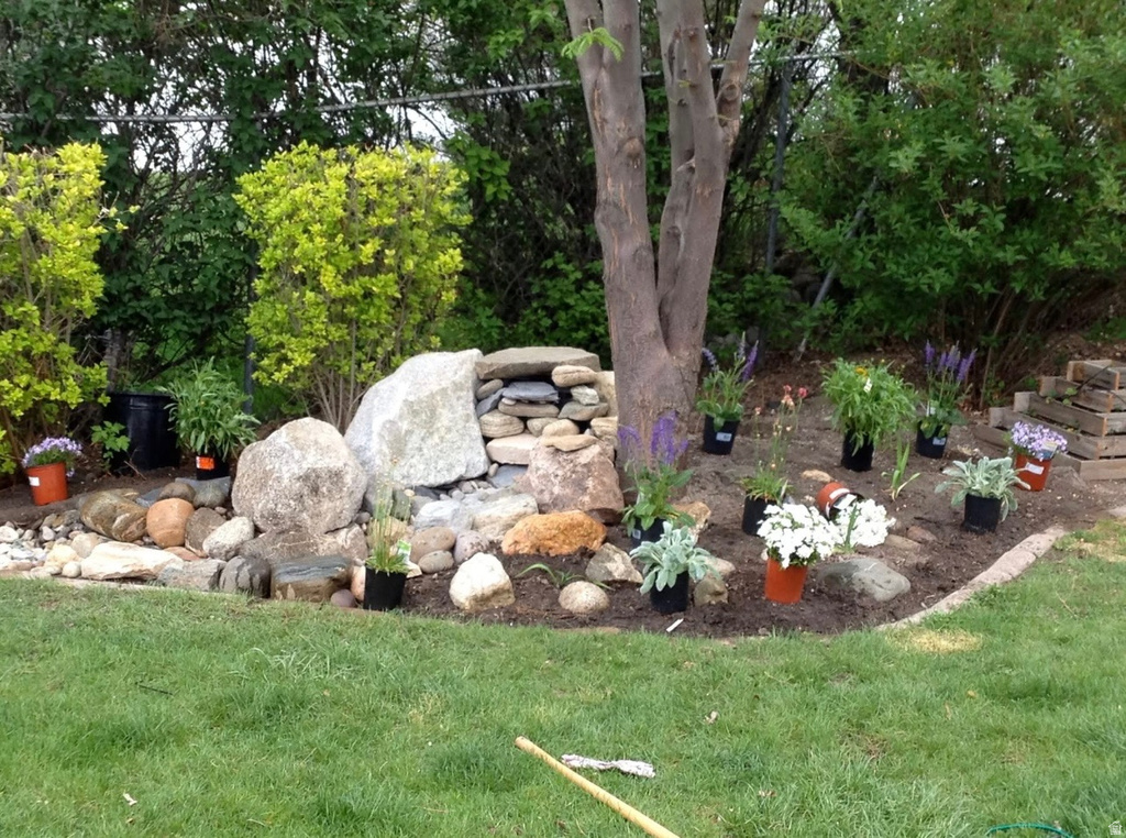 16 W 780 S Centerville, UT 84014