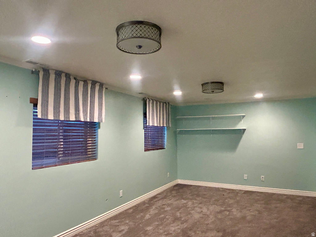 16 W 780 S Centerville, UT 84014