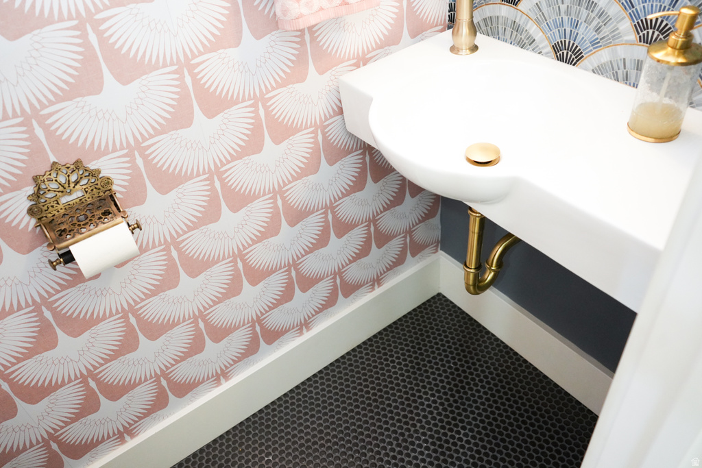 16 W 780 S Centerville, UT 84014