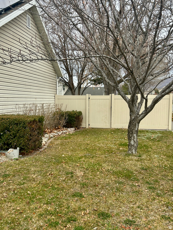 16 W 780 S Centerville, UT 84014