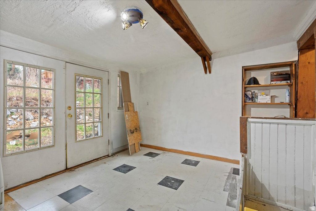 669 8TH AVE Salt Lake City, UT 84103