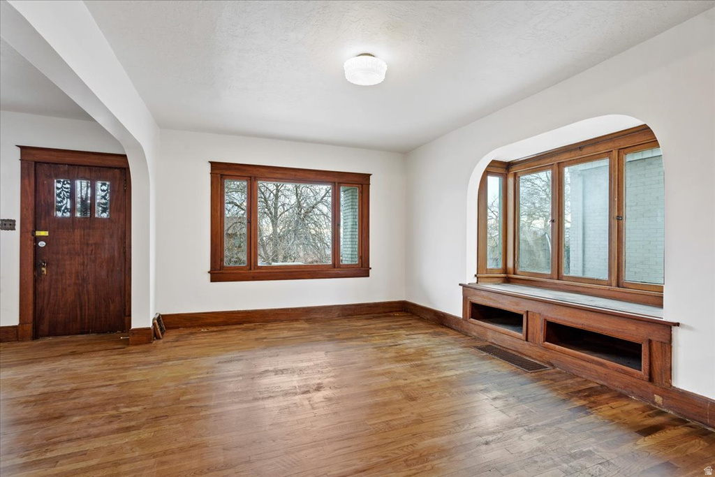 669 8TH AVE Salt Lake City, UT 84103