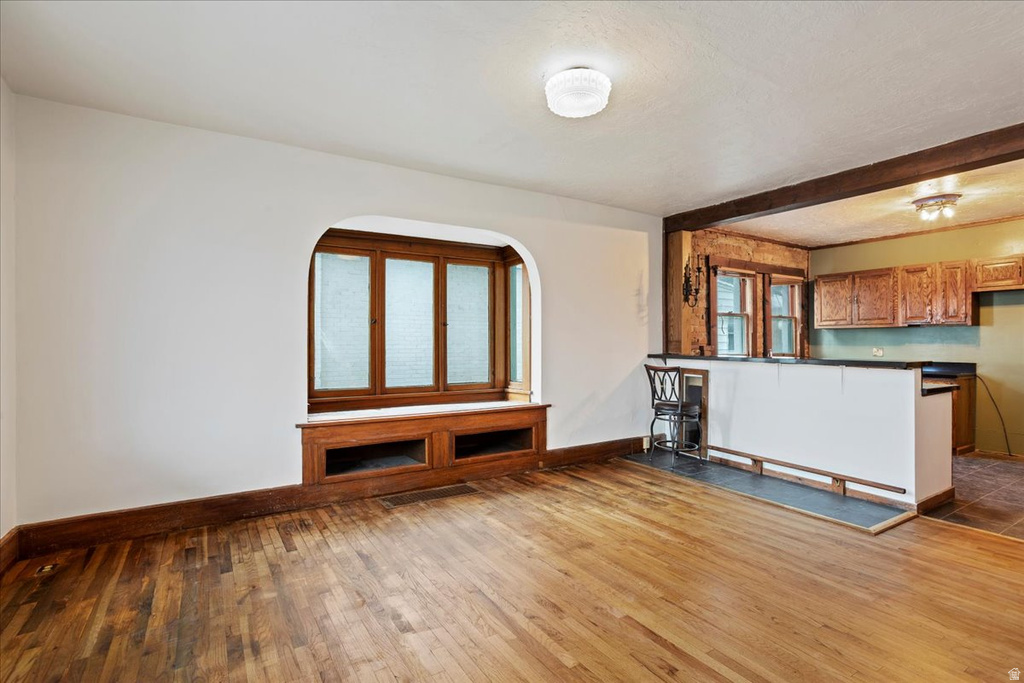 669 8TH AVE Salt Lake City, UT 84103