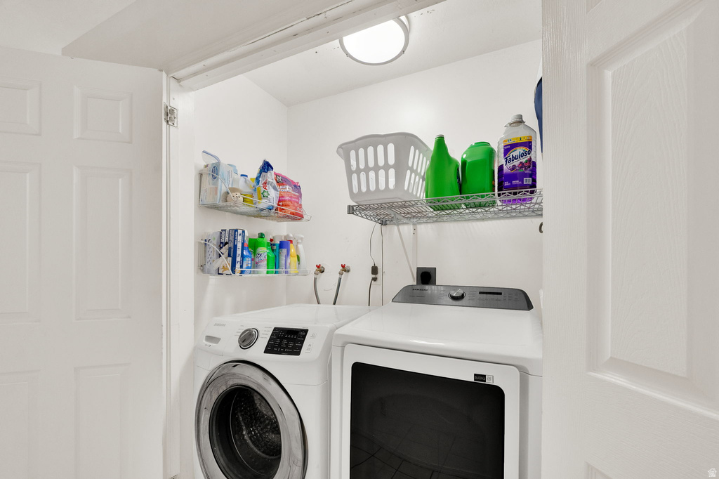 3084 ROYAL WULFF LN West Valley City, UT 84120