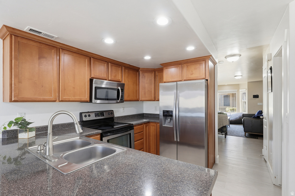 180 S TAMARAK CIR Lehi, UT 84043