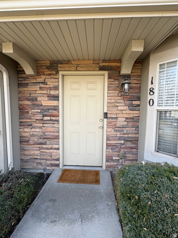 180 S TAMARAK CIR Lehi, UT 84043