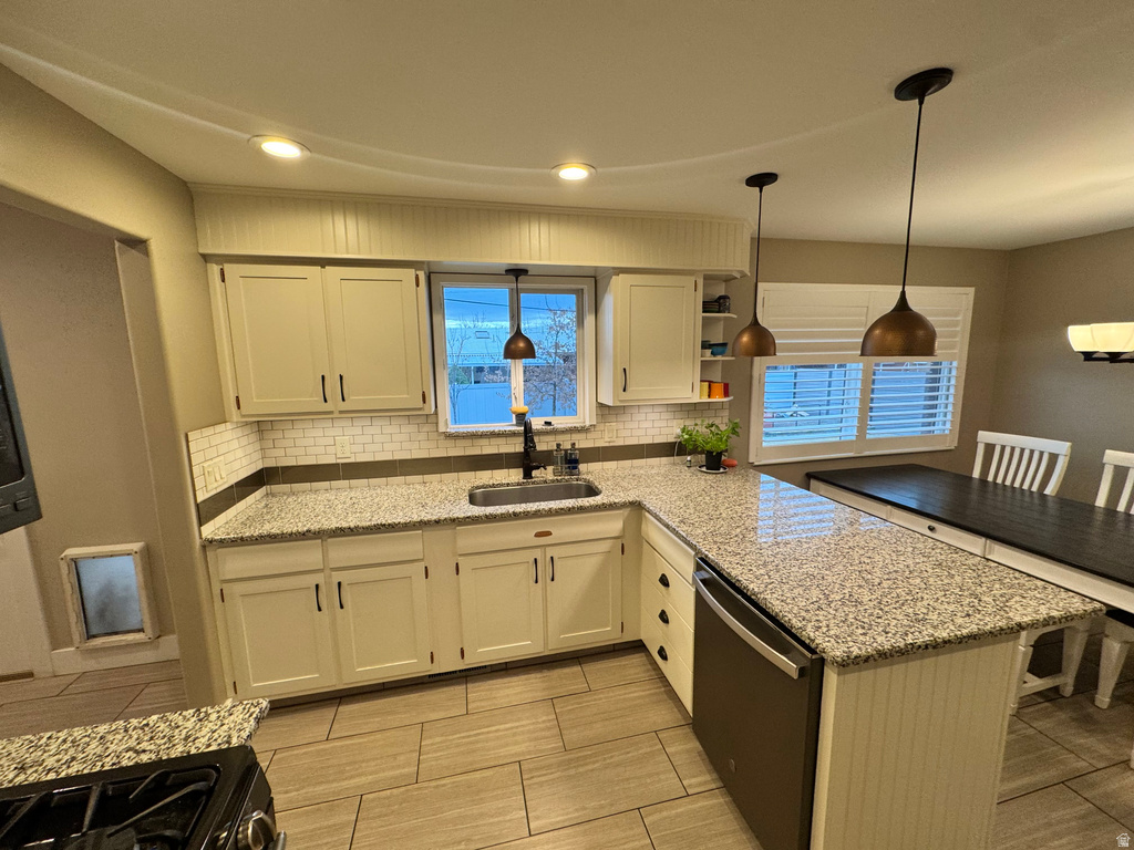 8218 S COOLIDGE ST Midvale, UT 84047