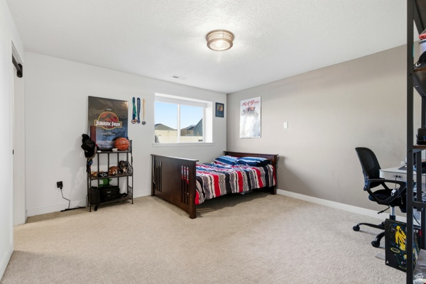 2059 N 3000 W Plain City, UT 84404