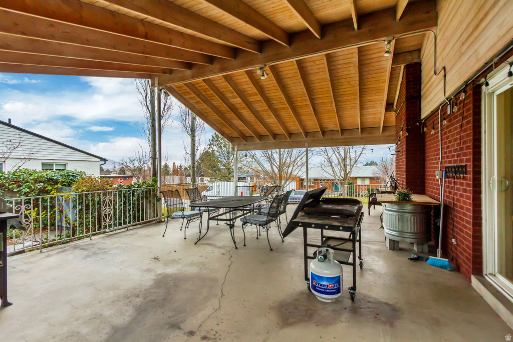 4182 S LYNNE LN Holladay, UT 84124