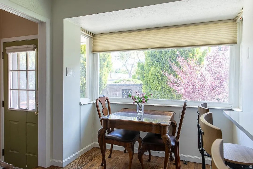 4182 S LYNNE LN Holladay, UT 84124