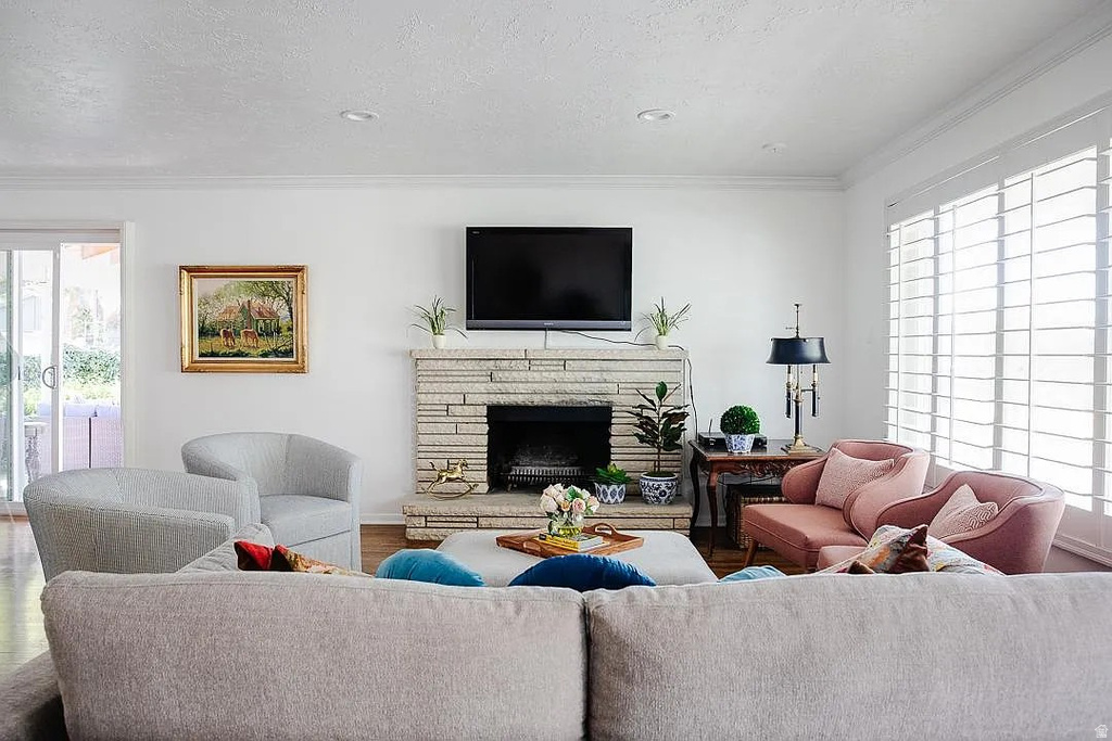 4182 S LYNNE LN Holladay, UT 84124