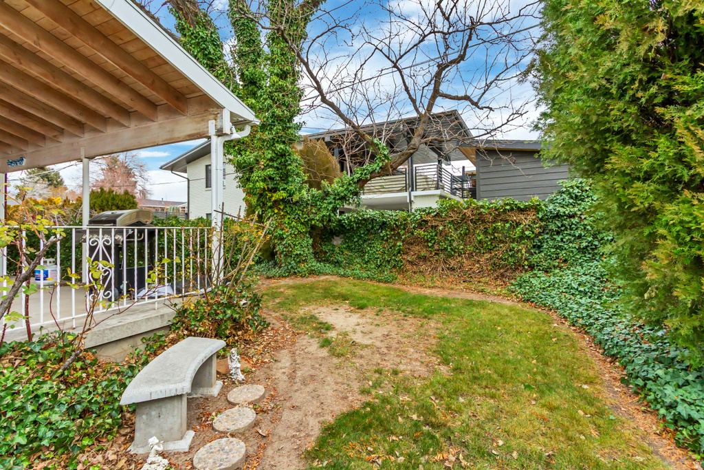 4182 S LYNNE LN Holladay, UT 84124