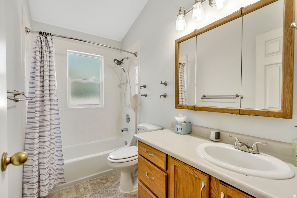 828 W CHARTRES AVE Sandy, UT 84070