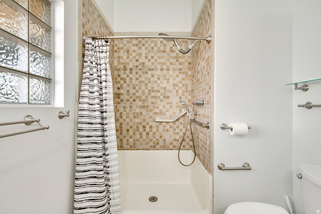 828 W CHARTRES AVE Sandy, UT 84070