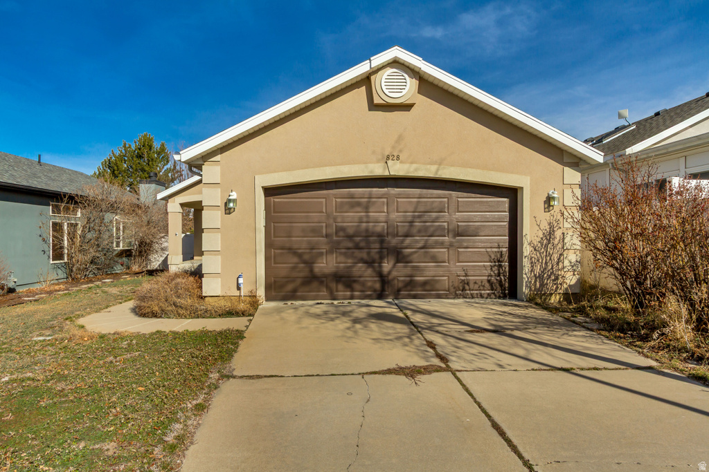 828 W CHARTRES AVE Sandy, UT 84070