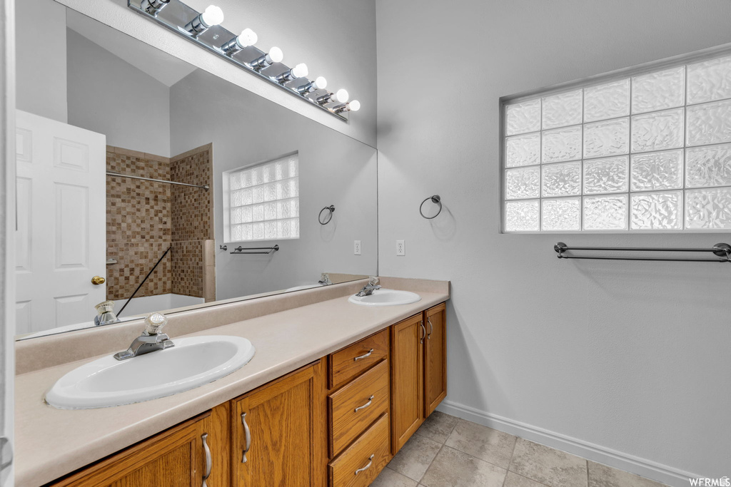 828 W CHARTRES AVE Sandy, UT 84070