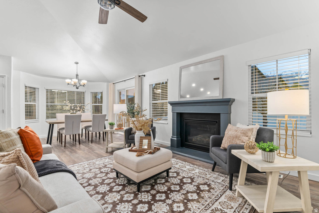 1512 N JUNE DR Farmington, UT 84025