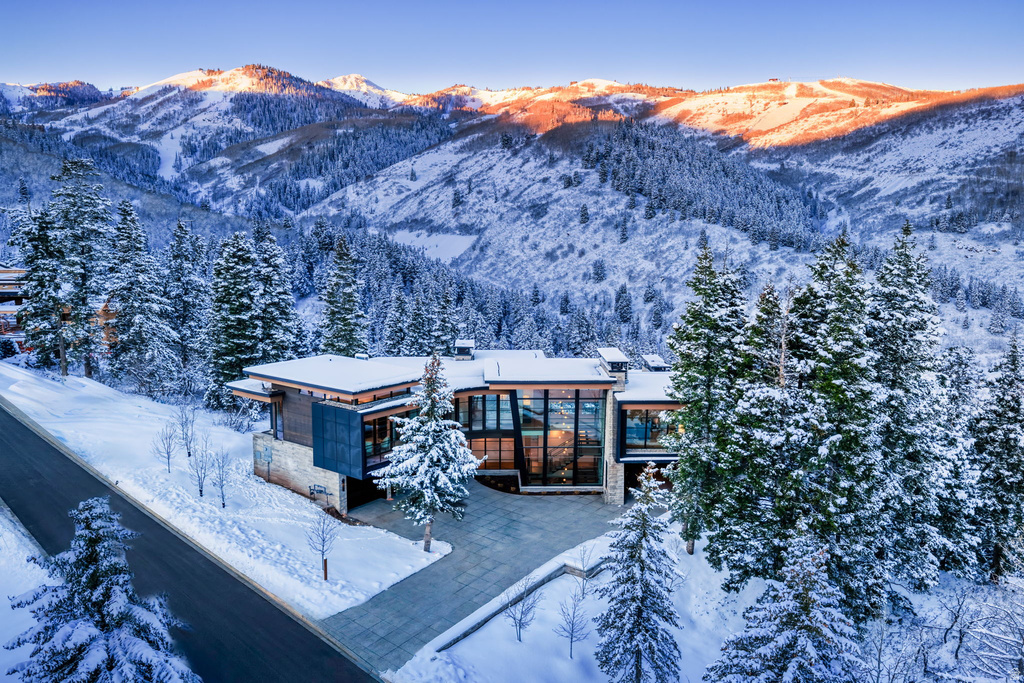 4867 LEGACY WAY Park City, UT 84060