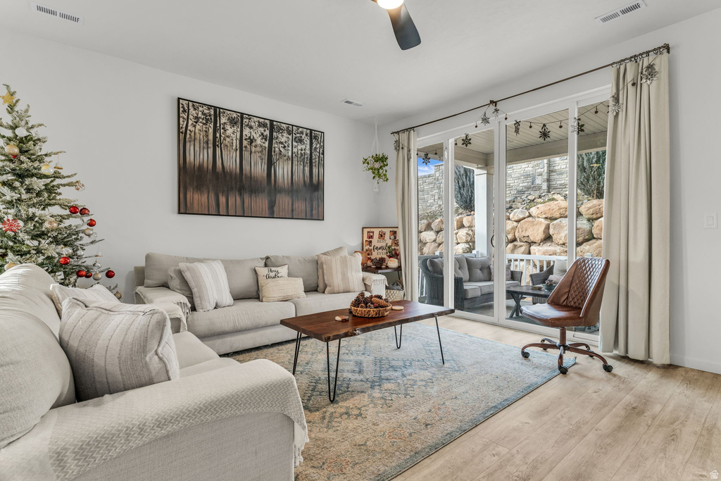 2103 N ELDERBERRY DR Saratoga Springs, UT 84045