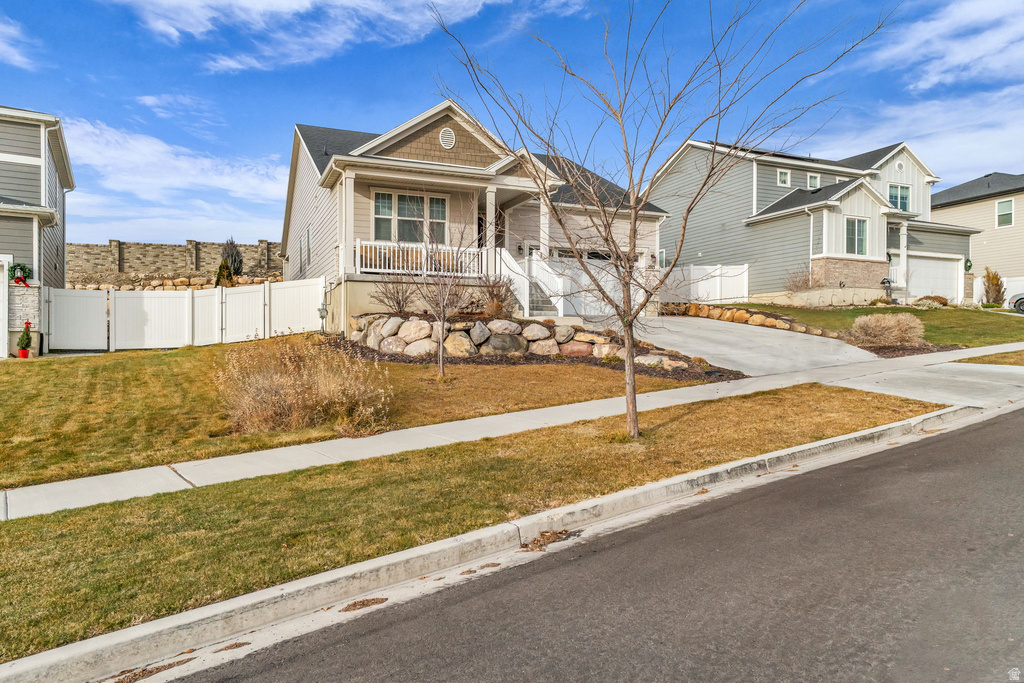 2103 N ELDERBERRY DR Saratoga Springs, UT 84045