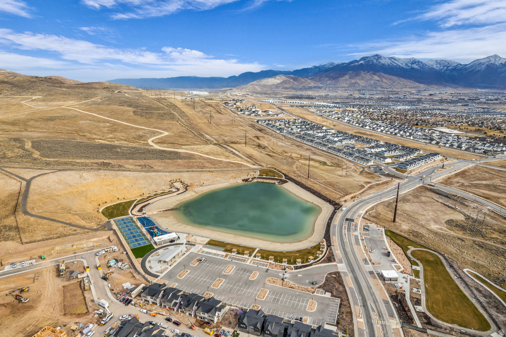 2103 N ELDERBERRY DR Saratoga Springs, UT 84045