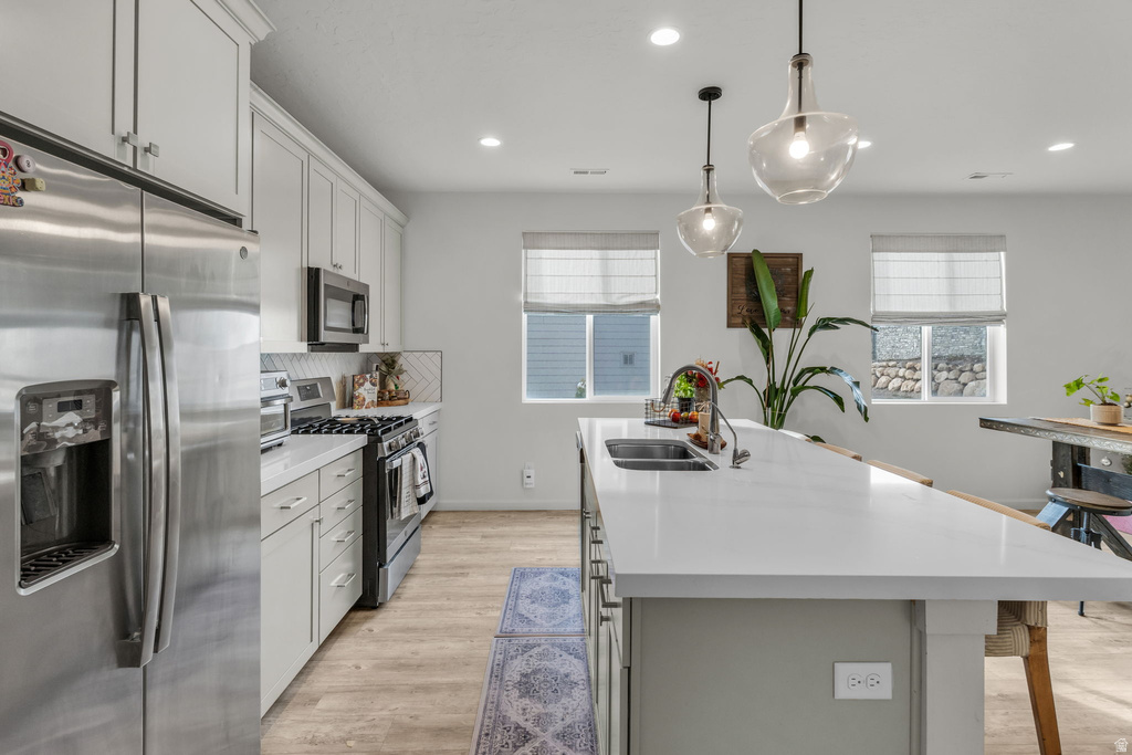 2103 N ELDERBERRY DR Saratoga Springs, UT 84045