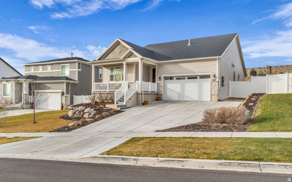 2103 N ELDERBERRY DR Saratoga Springs, UT 84045