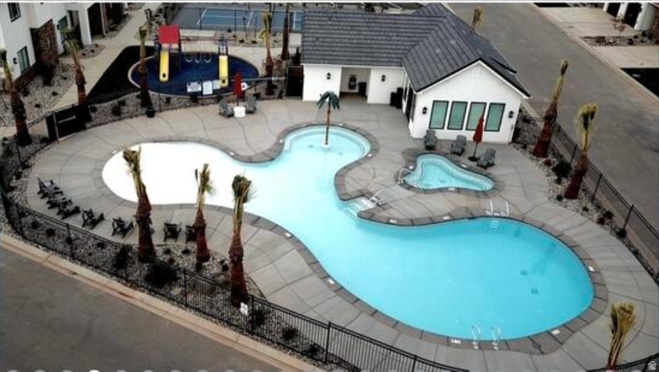 4003 S JACKSON DR Washington, UT 84780