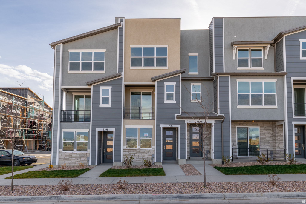 6801 W PINE TRAIL LN #306 Herriman, UT 84096