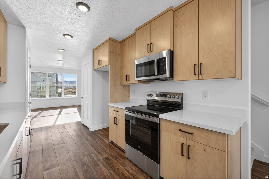 6801 W PINE TRAIL LN #306 Herriman, UT 84096