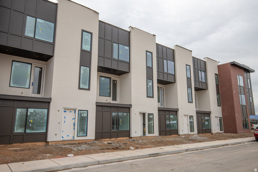 597 E SAVVY CV #45 Salt Lake City, UT 84107