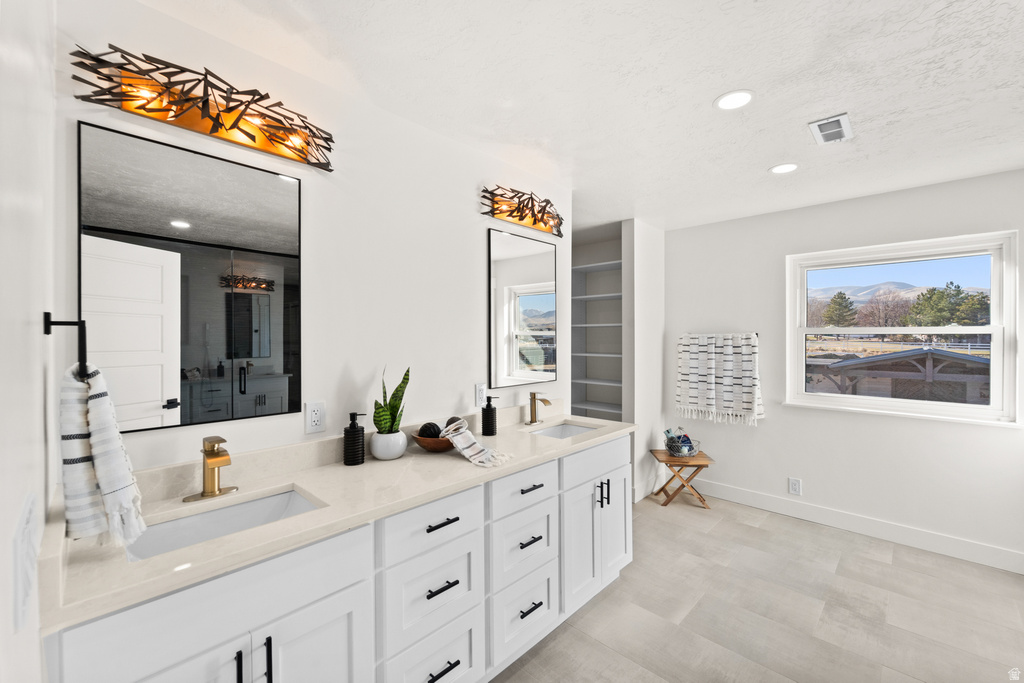 15258 S MOUNTAINSIDE DR Bluffdale, UT 84065