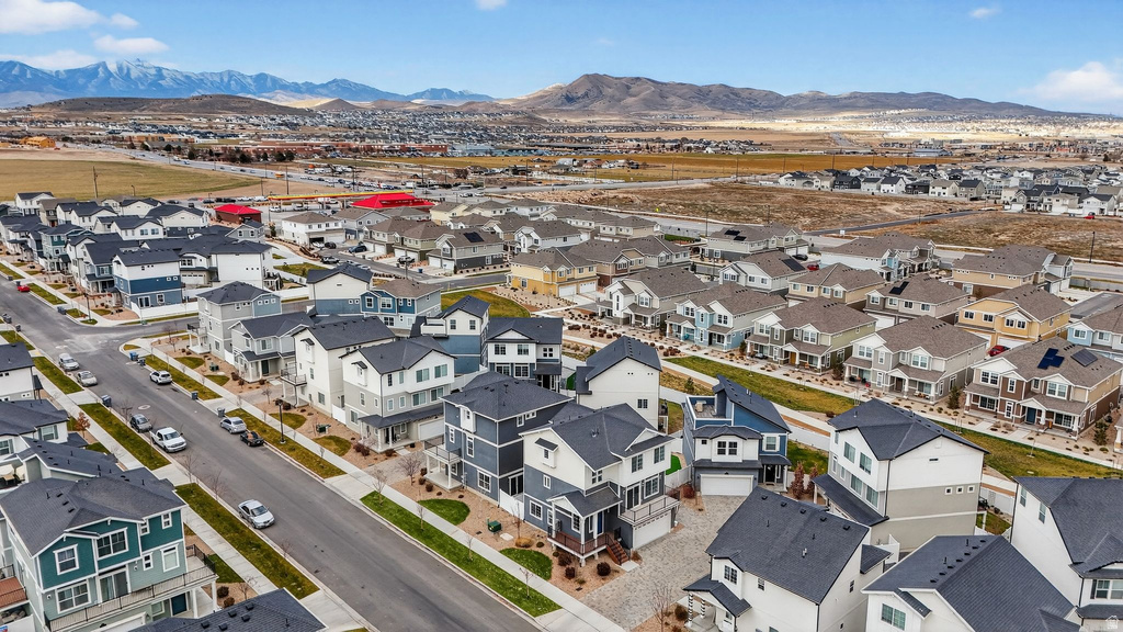 174 E POLARIS DR Saratoga Springs, UT 84045