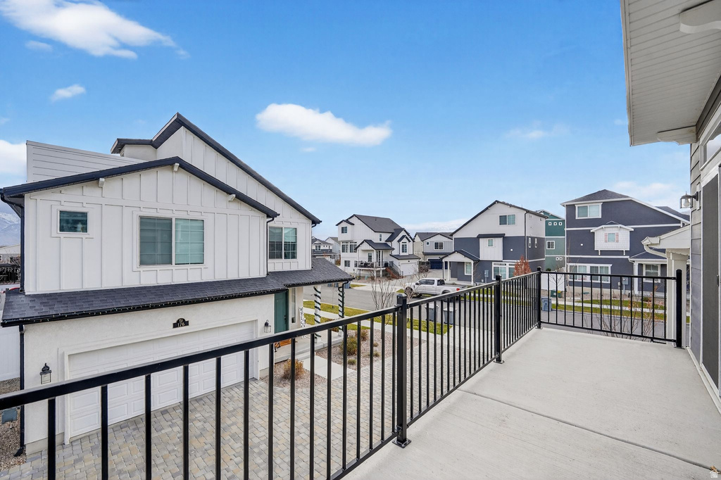 174 E POLARIS DR Saratoga Springs, UT 84045