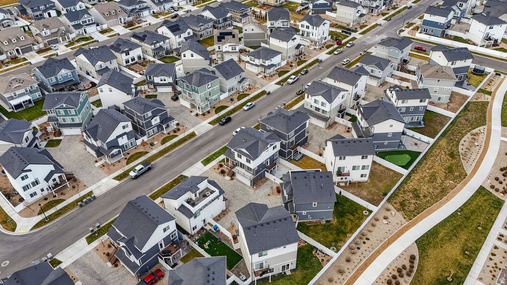 174 E POLARIS DR Saratoga Springs, UT 84045