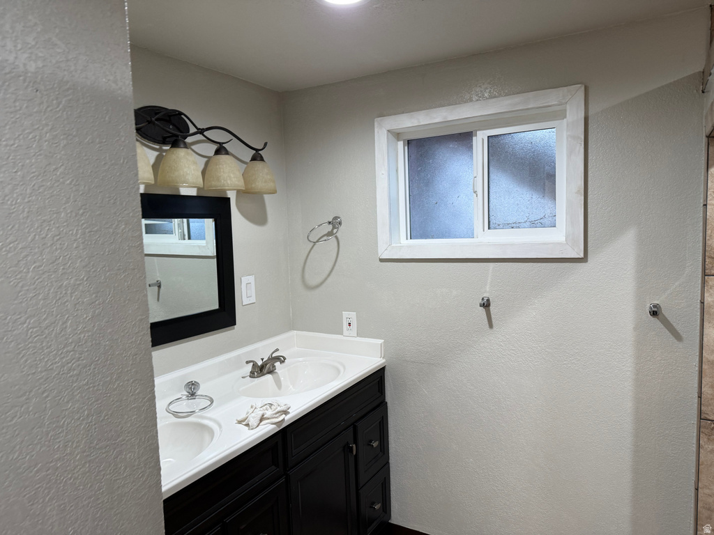 2932 S ARTHUR American Falls, ID 83211