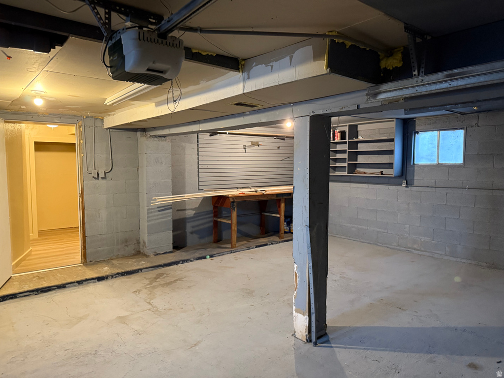 2932 S ARTHUR American Falls, ID 83211